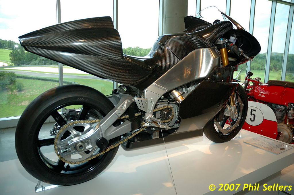 buell_2007_xb_rr_07.jpg 165.2 KB