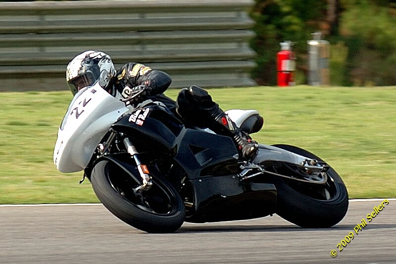 2009_am_superbike_75 (266K)