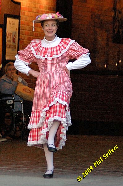 2009_Opry_17.jpg 82.1 KB