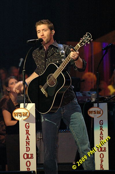 2009_Opry_39.jpg 68.7 KB